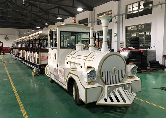 景區交通新標桿：解碼多靈電動觀光火車的深度定制之道